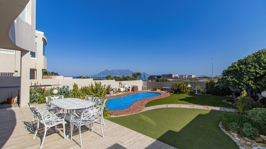 3 Bedroom Property for Sale in Bloubergstrand Western Cape